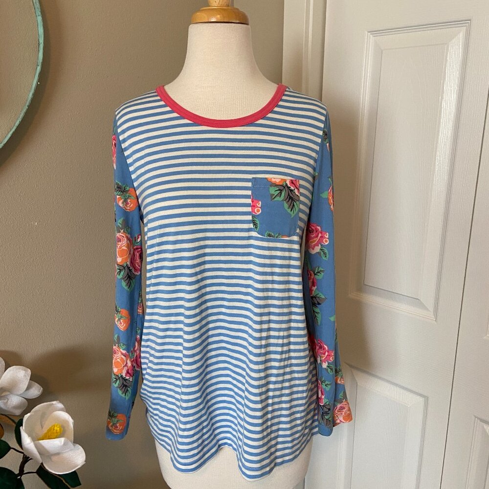 Matilda Jane Peaceful Moment Pajama Top Size Small Blue Stripe Floral